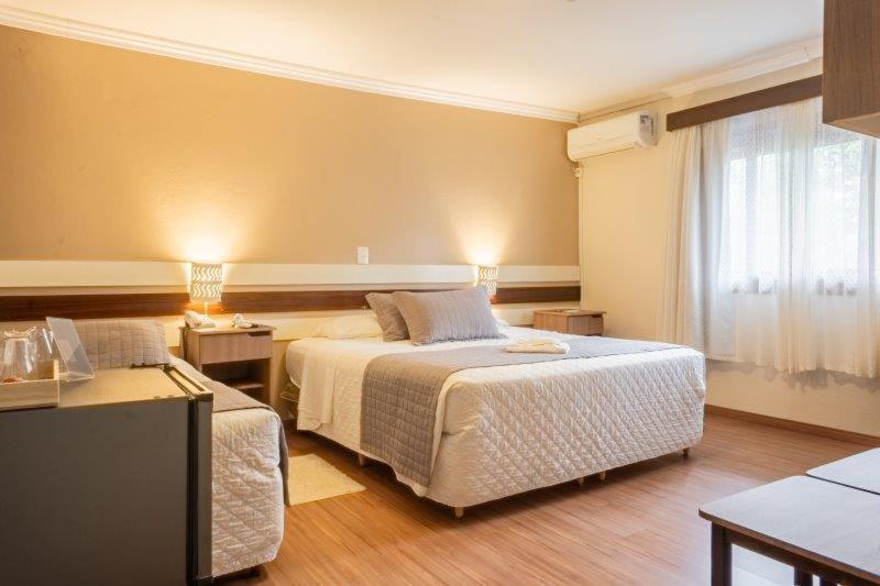 Hotel Bertoluci Gramado Kamer foto